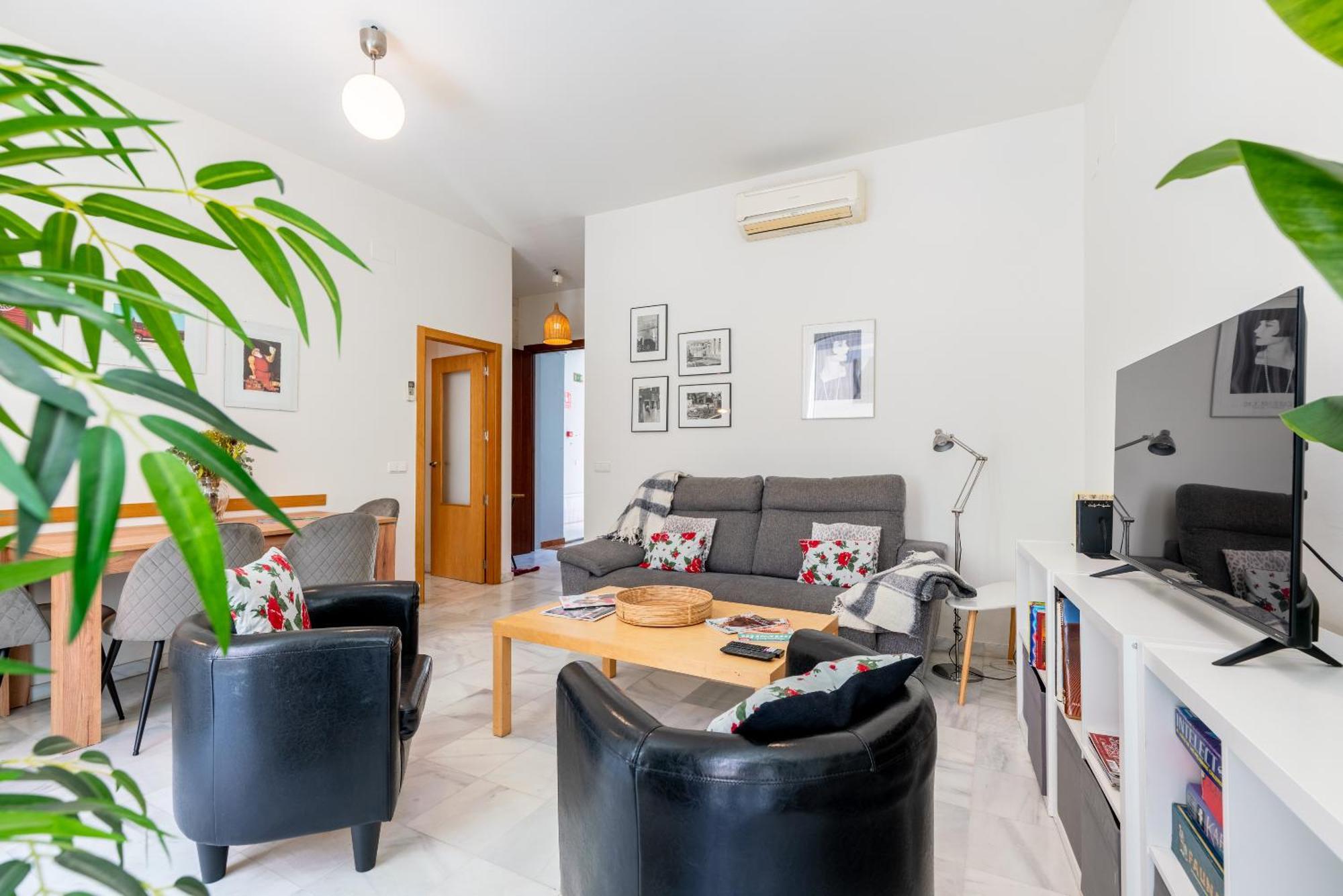 Arenal Maestranza Apartment — Photos 1